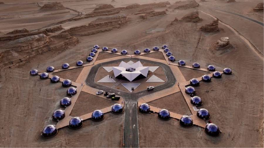 火星移民预演场——模拟外星环境的极端生存训练屏边户外野奢帐篷实验项目